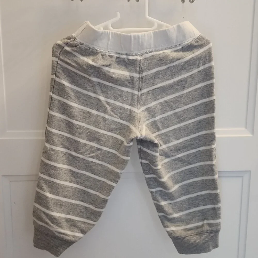 Carter's joggers Size 18 months